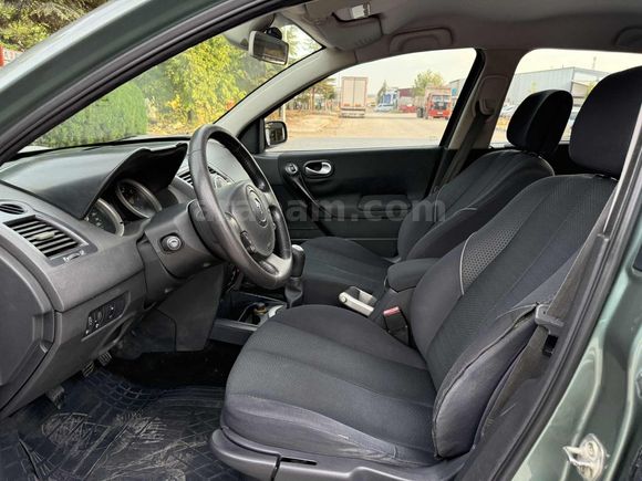 GALERİ YC 2005 MEGANE 1.6 16V DYNAMIQUE