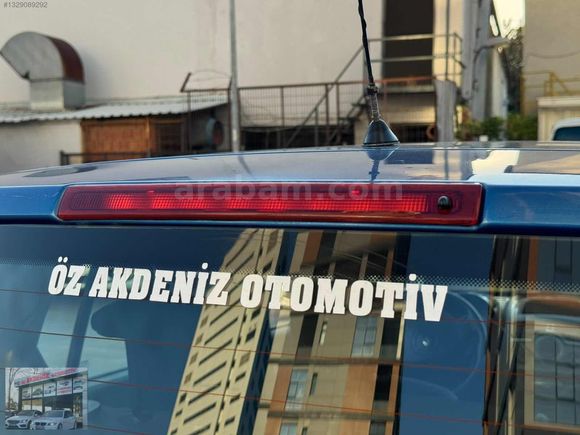ÖZ AKDENİZ OTOMOTİVDEN 2004 MODEL RENAULT MEGANE 1.6 DYNAMİQUE