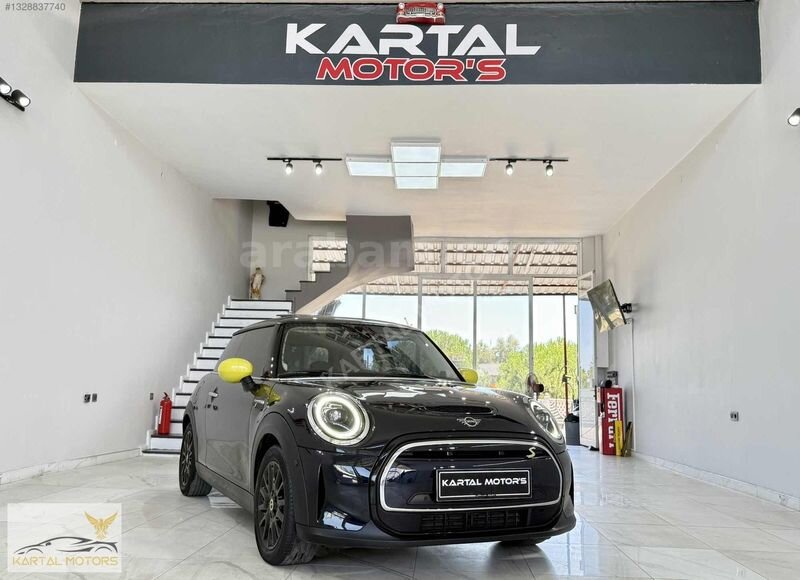 Galeriden Mini Cooper Electric SE Inspired 2023 Model Aydın 42.850 km Lacivert