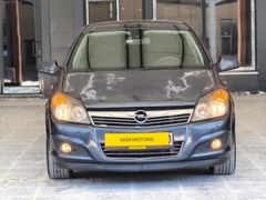 Vadi Motor's 2011 Opel Astra Otomatik