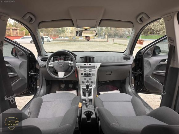 KAYAR AUTO`dan 2012 MODEL HATASIZ BOYASIZ OPEL ASTRA