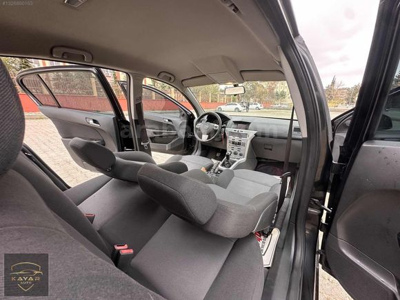 KAYAR AUTO`dan 2012 MODEL HATASIZ BOYASIZ OPEL ASTRA