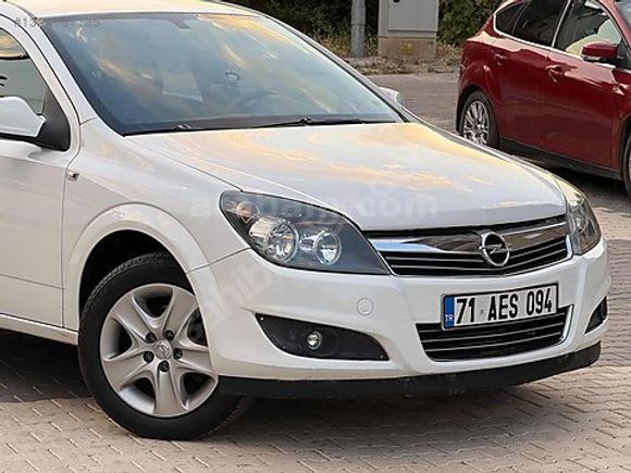 RE İS TEN 2013 MODEL HATASIZ 210 BİN KM LPG GARAJ ARABASI