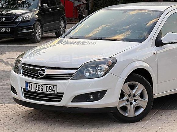 RE İS TEN 2013 MODEL HATASIZ 210 BİN KM LPG GARAJ ARABASI
