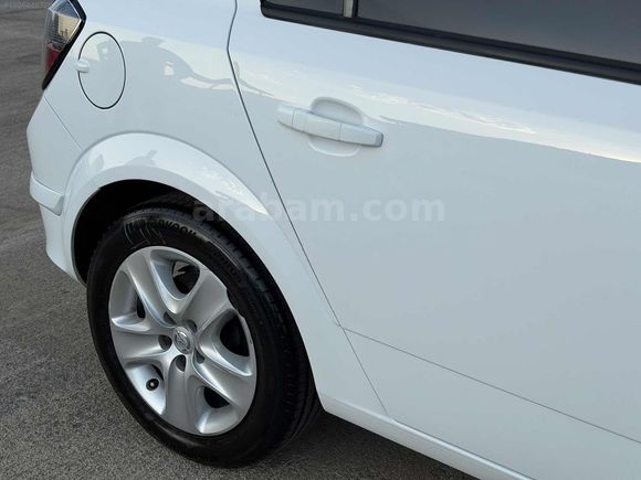 ERGİT'TEN 2013 OPEL ASTRA 1.6 LPG'li 186 binde ESSENTİA
