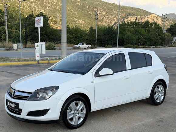 ERGİT'TEN 2013 OPEL ASTRA 1.6 LPG'li 186 binde ESSENTİA