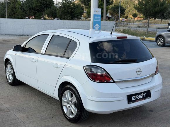 ERGİT'TEN 2013 OPEL ASTRA 1.6 LPG'li 186 binde ESSENTİA