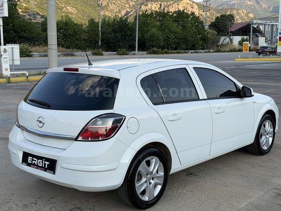 ERGİT'TEN 2013 OPEL ASTRA 1.6 LPG'li 186 binde ESSENTİA