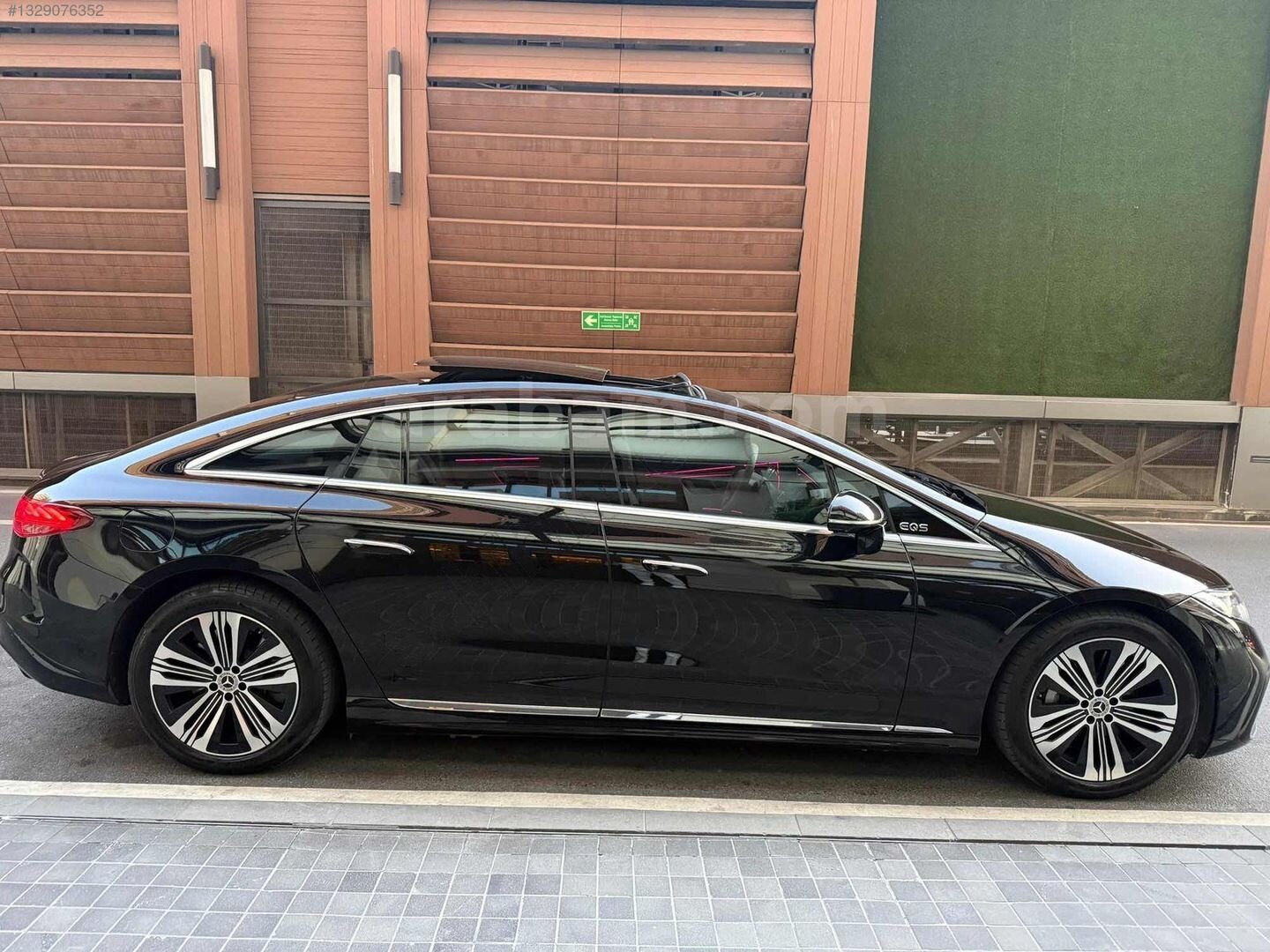 Galeriden Mercedes - Benz EQS 450+ 2024 Model İstanbul 30.000 km Siyah 4