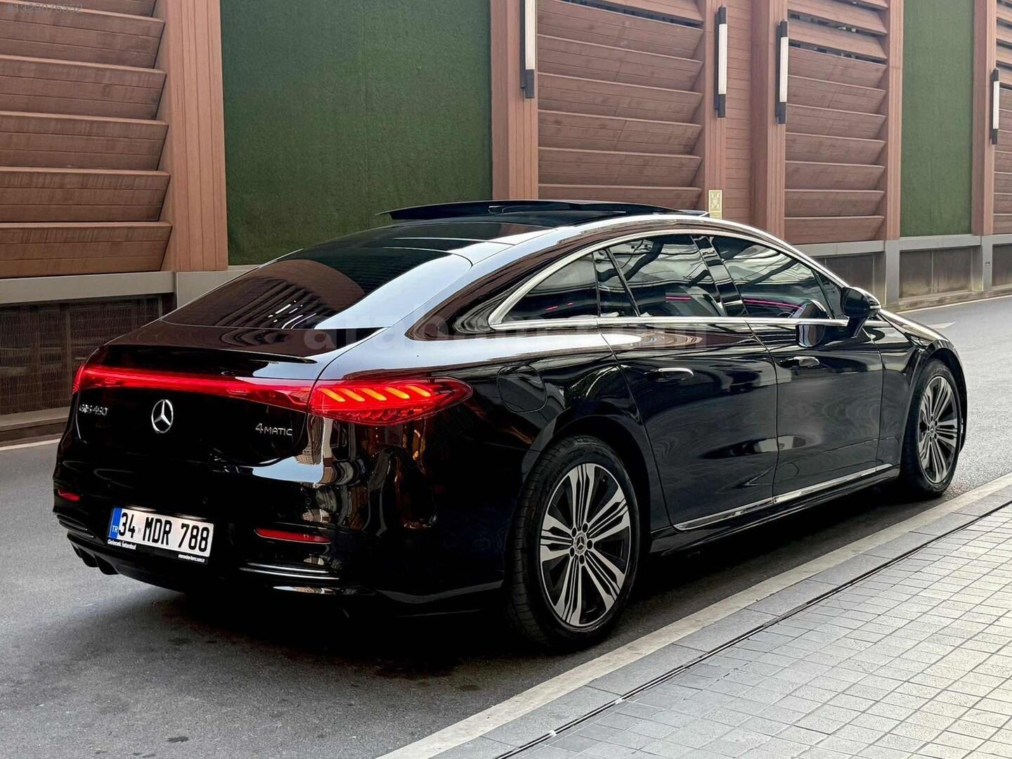 Galeriden Mercedes - Benz EQS 450+ 2024 Model İstanbul 30.000 km Siyah 5