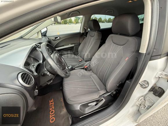OTOSİZE'DEN 2012 SEAT LEON 1.6TDİ DSG COPA PLUS HATASIZ BOYASIZ