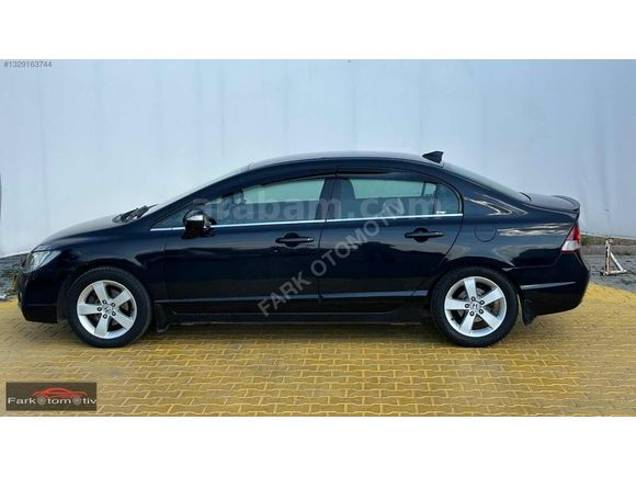 BAKIMLI TEMİZ HONDA CIVIC