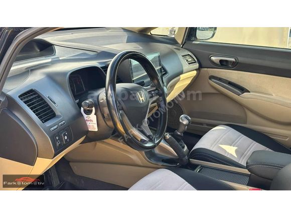 BAKIMLI TEMİZ HONDA CIVIC