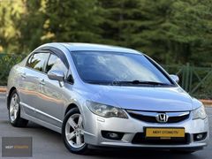 MAKYAJLI VSA 2010 MODEL CİVİC FD6 223.000 KM