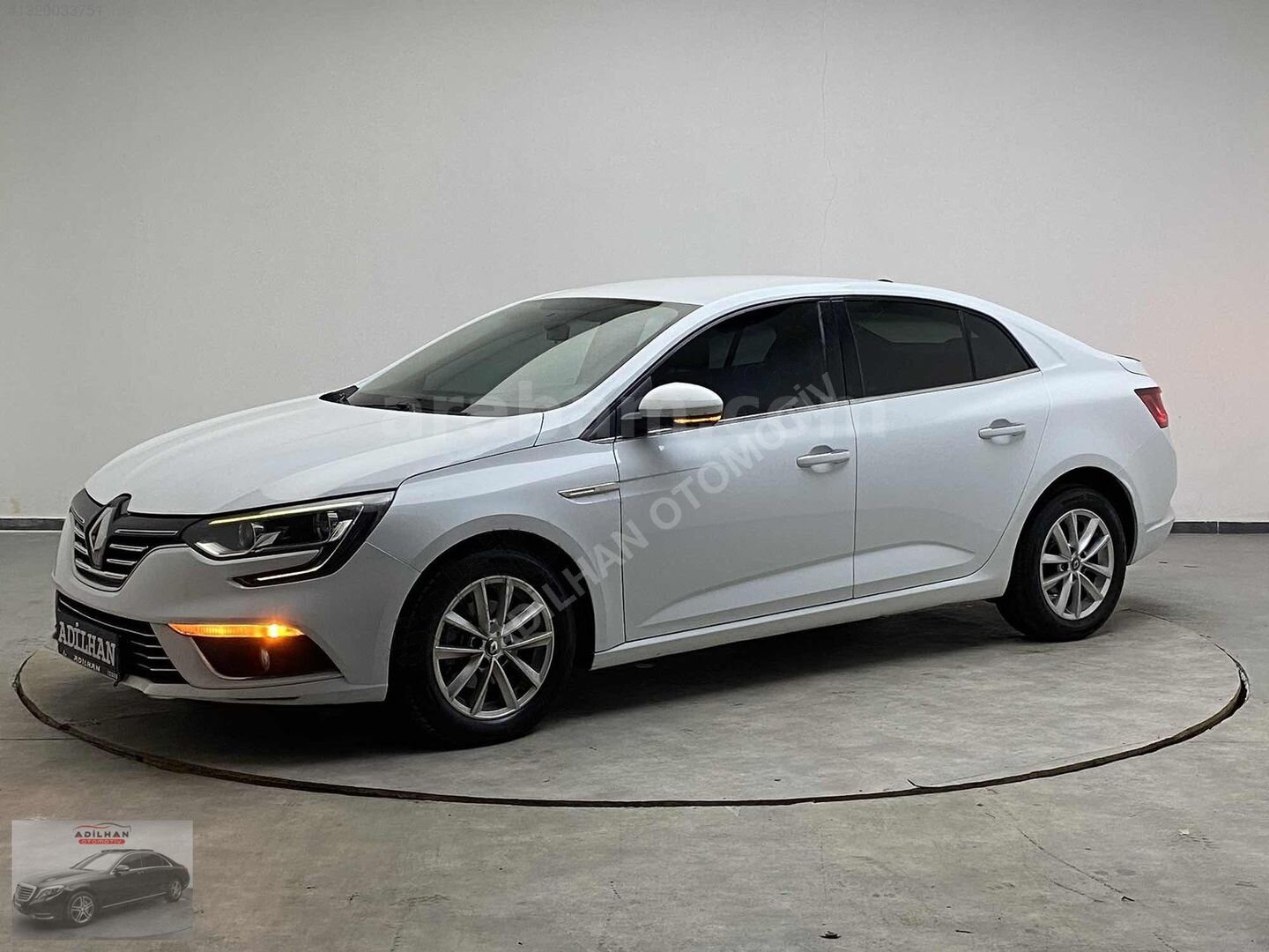 Galeriden Renault Megane 1.5 Blue DCI Touch 2019 Model Ankara 170.000 km Beyaz 1