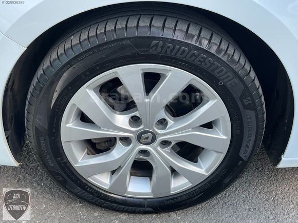 2021 RENAULT MEGANE 1.5 BLUEDCİ TOUCH EDC MAKYAJLI GERİ GÖRÜŞ