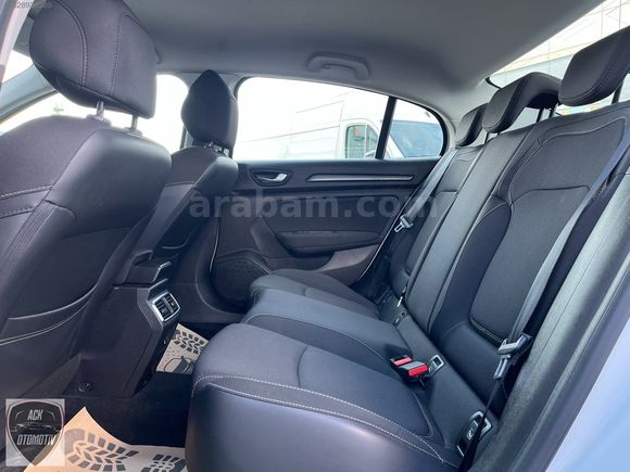 2021 RENAULT MEGANE 1.5 BLUEDCİ TOUCH EDC MAKYAJLI GERİ GÖRÜŞ