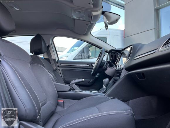 2021 RENAULT MEGANE 1.5 BLUEDCİ TOUCH EDC MAKYAJLI GERİ GÖRÜŞ