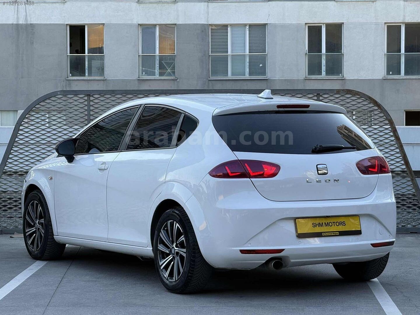 Galeriden Seat Leon 1.6 TDI CR Style 2012 Model İstanbul 205.000 km Beyaz 4