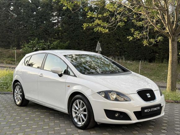 SEAT LEON 1.6 TDI CR STYLE DSG