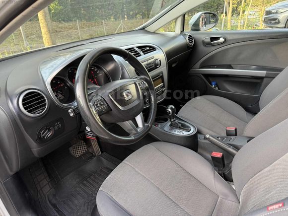 SEAT LEON 1.6 TDI CR STYLE DSG