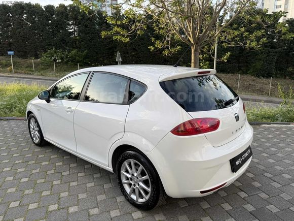 SEAT LEON 1.6 TDI CR STYLE DSG