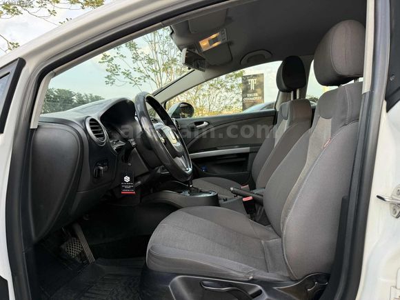SEAT LEON 1.6 TDI CR STYLE DSG