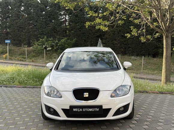 SEAT LEON 1.6 TDI CR STYLE DSG