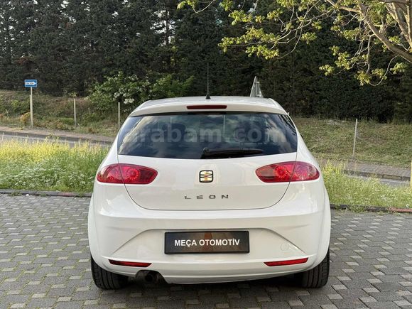 SEAT LEON 1.6 TDI CR STYLE DSG