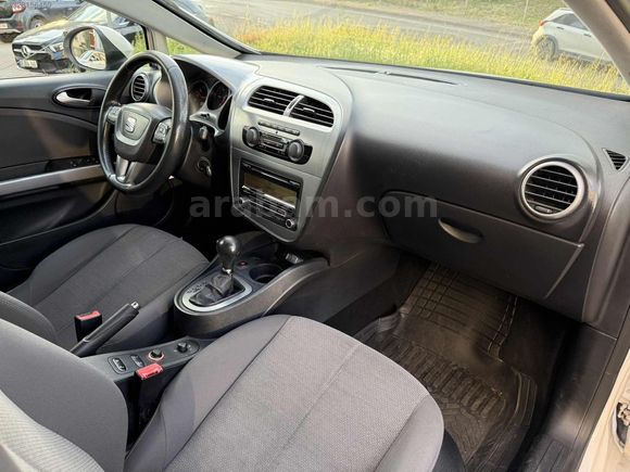 SEAT LEON 1.6 TDI CR STYLE DSG