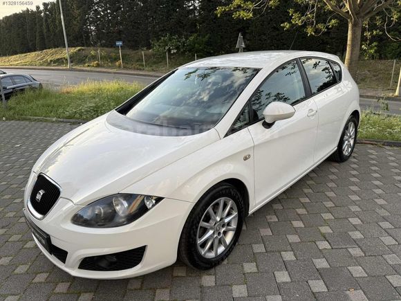 SEAT LEON 1.6 TDI CR STYLE DSG