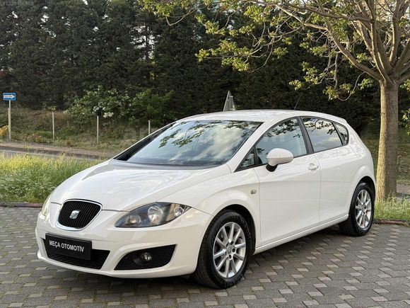 SEAT LEON 1.6 TDI CR STYLE DSG