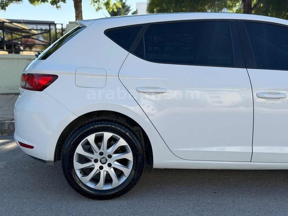 ECRİN'DEN SEAT LEON 1.6 STYLE OTAMATİK DÜŞÜK KM DE