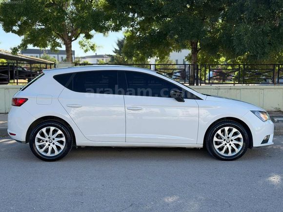 ECRİN'DEN SEAT LEON 1.6 STYLE OTAMATİK DÜŞÜK KM DE
