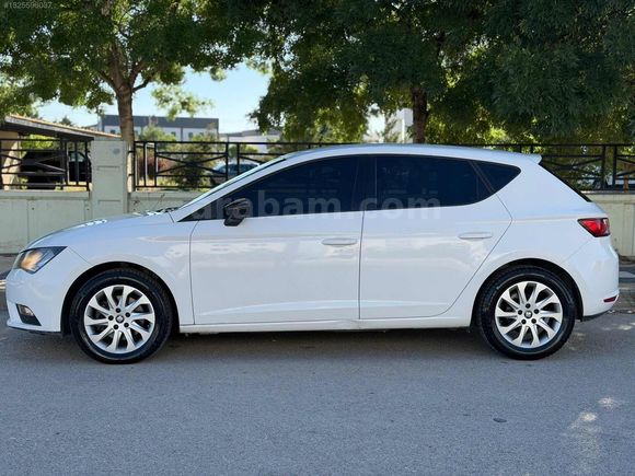 ECRİN'DEN SEAT LEON 1.6 STYLE OTAMATİK DÜŞÜK KM DE
