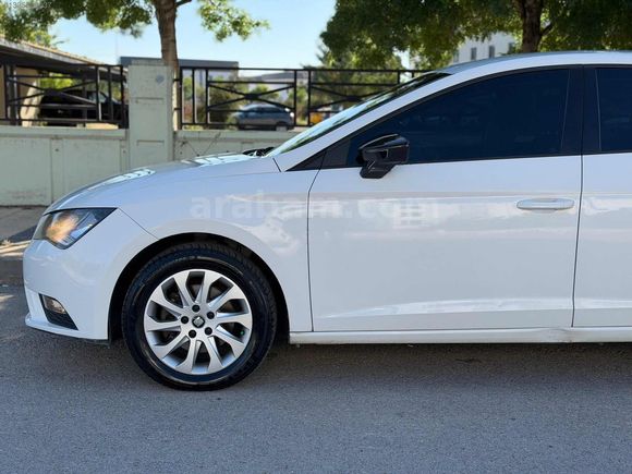 ECRİN'DEN SEAT LEON 1.6 STYLE OTAMATİK DÜŞÜK KM DE