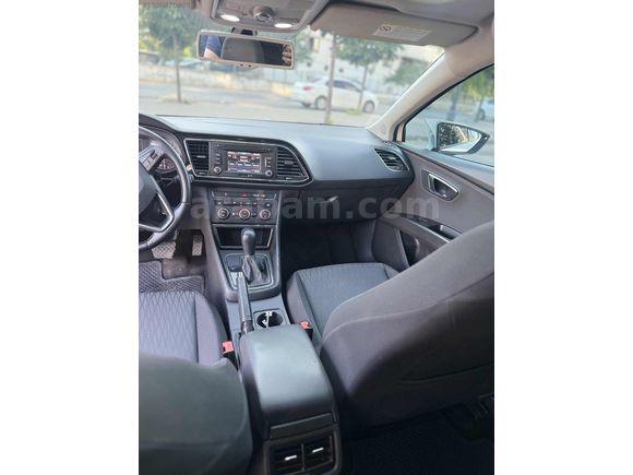 Mry Auto dan hatasız boyasız modelının en dolusu cam tavan leon
