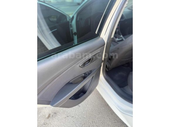 Mry Auto dan hatasız boyasız modelının en dolusu cam tavan leon
