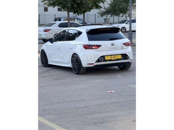 Mry Auto dan hatasız boyasız modelının en dolusu cam tavan leon