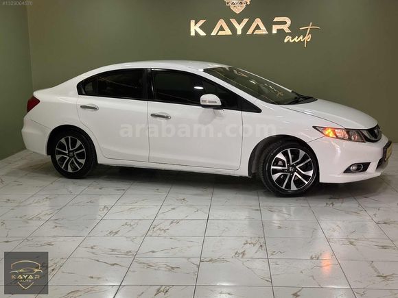 KAYAR AUTO`dan 2016 MODEL HATASIZ BİR PARÇA BOYALI HONDA CİVİC