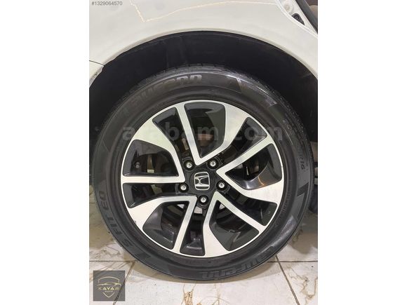 KAYAR AUTO`dan 2016 MODEL HATASIZ BİR PARÇA BOYALI HONDA CİVİC
