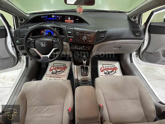 KAYAR AUTO`dan 2016 MODEL HATASIZ BİR PARÇA BOYALI HONDA CİVİC