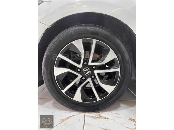 KAYAR AUTO`dan 2016 MODEL HATASIZ BİR PARÇA BOYALI HONDA CİVİC