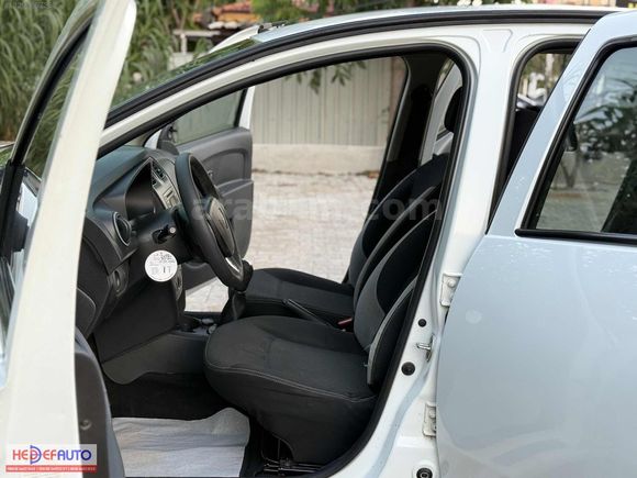 HEDEF AUTO'DAN 2015 ÇIKIŞLI SYMBOL 1.5 DCİ JOY
