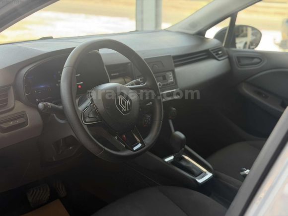 MAREL PLAZA*DAN 2024 RENAULT CLİO 1.0 TCE EQUİLİBRE