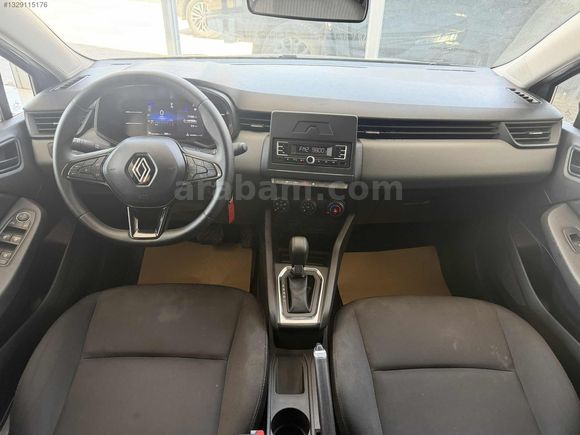 MAREL PLAZA*DAN 2024 RENAULT CLİO 1.0 TCE EQUİLİBRE