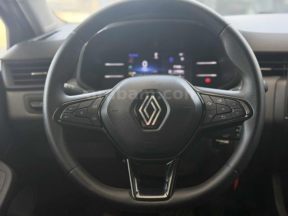 MAREL PLAZA*DAN 2024 RENAULT CLİO 1.0 TCE EQUİLİBRE
