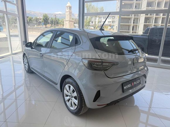 MAREL PLAZA*DAN 2024 RENAULT CLİO 1.0 TCE EQUİLİBRE