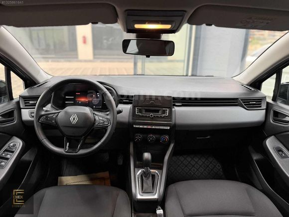 EMEK/2024 MODEL RENAULT CLİO OTOMATİK 63 BİNDE FÜME
