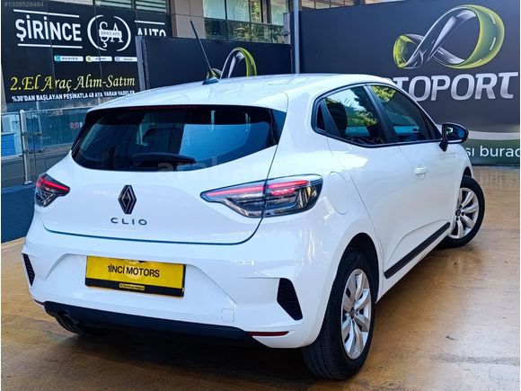 2023 RENAULT CLİO 1.0 TCE Equilibre*KAPUT*TAVAN*BAĞAJ BOYASIZ